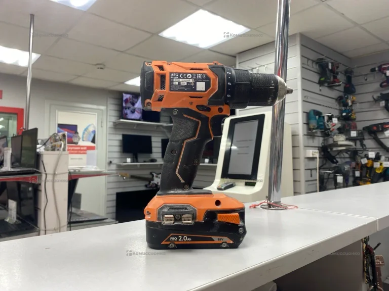 Шуруповерт AEG BSB18G4-0