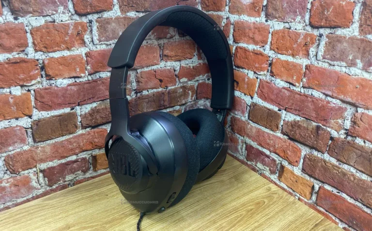 Наушники JBL
