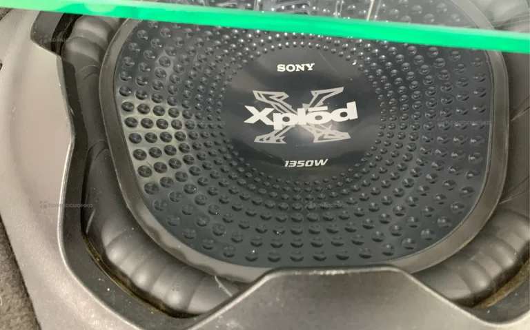 Сабвуфер  Sony Xplod 1350w