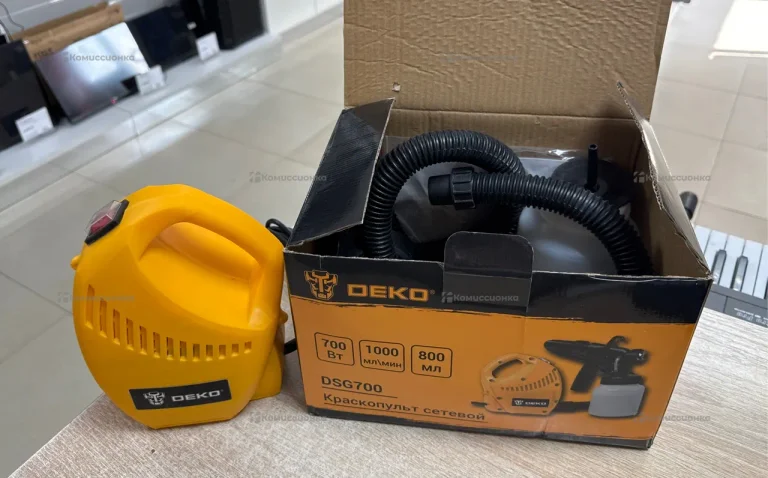Краскопульт DEKO DSG700
