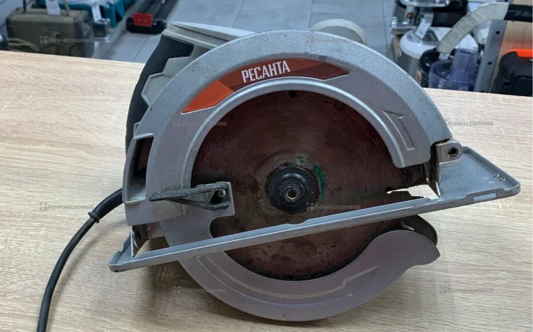 Циркулярная пила Pecanta ДП-190/1800