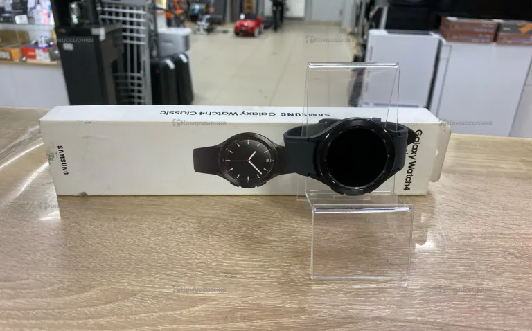 Часы  Samsung Galaxy Watch 4 Classic
