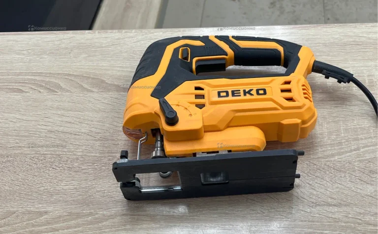 Лобзик DEKO DKJS1050 Laser
