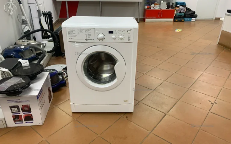 Стиральная машина  indesit