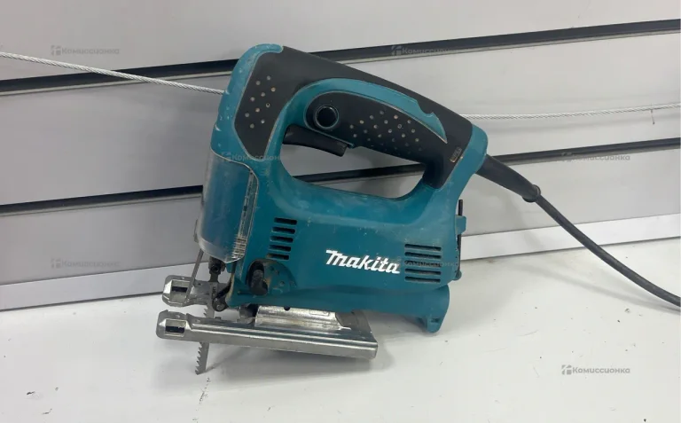 Лобзик Makita 4329
