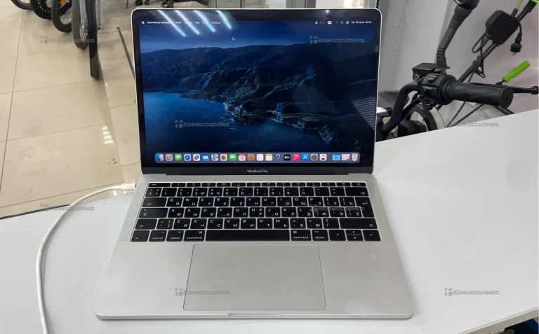 Ноутбук macbook pro 2017 13’’