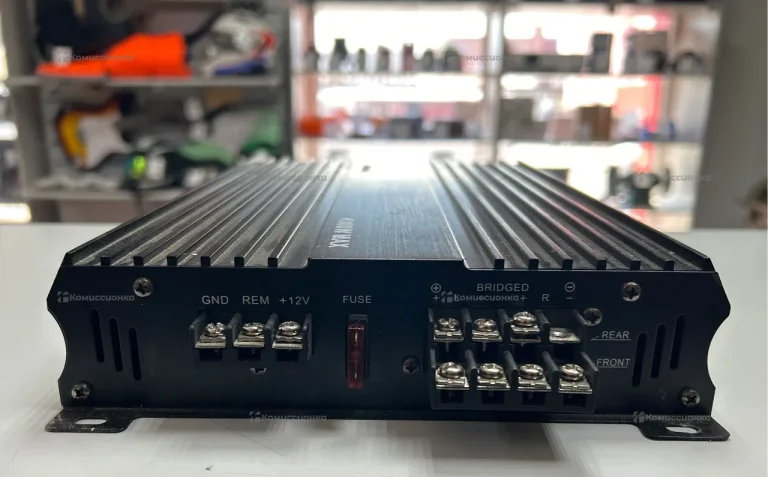 Автомобильный усилитель JBL 4000W MAX