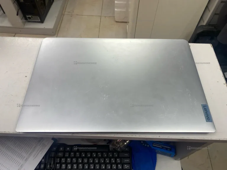 Ноутбук  Lenovo