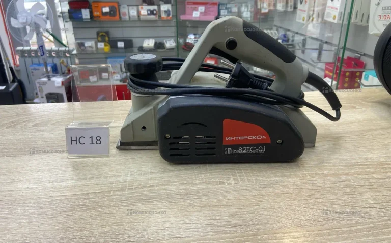 Электрорубанок Интерскол р 82 тс 01
