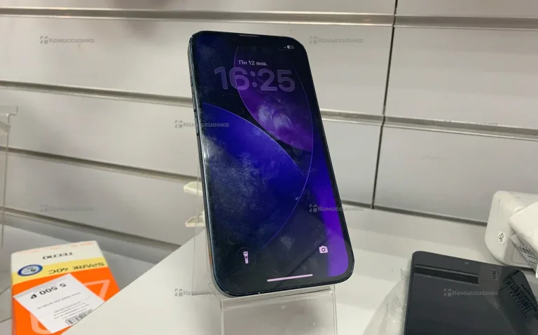 Apple iPhone 13 4/128 ГБ