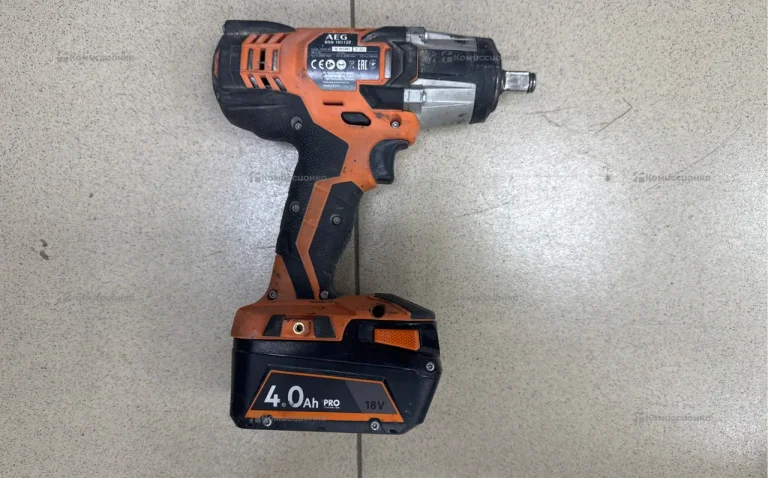 Аккумуляторный ударный гайковерт AEG BSS 18C12Z
