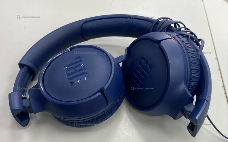JBL tune 310