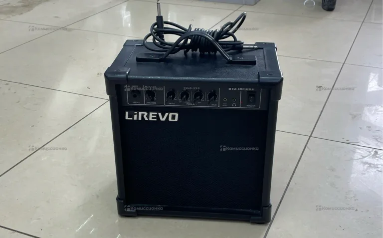 Бас Гитара Fender Jazz Bas (с усилителем)