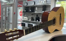 Купить Гитара CLASSIC GUITAR б/у , в Пермь Цена:1900рублей