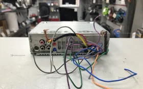 Купить Автомагнитола  Alpine UTE-200BT б/у , в Энгельс Цена:7900рублей