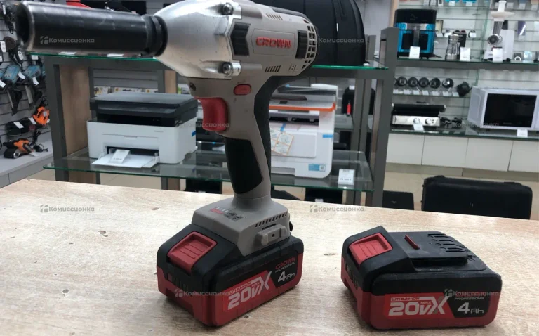 Гайковерт Crown CT22015HX