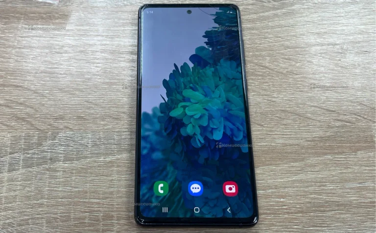 Samsung Galaxy S20 FE 6/128 ГБ