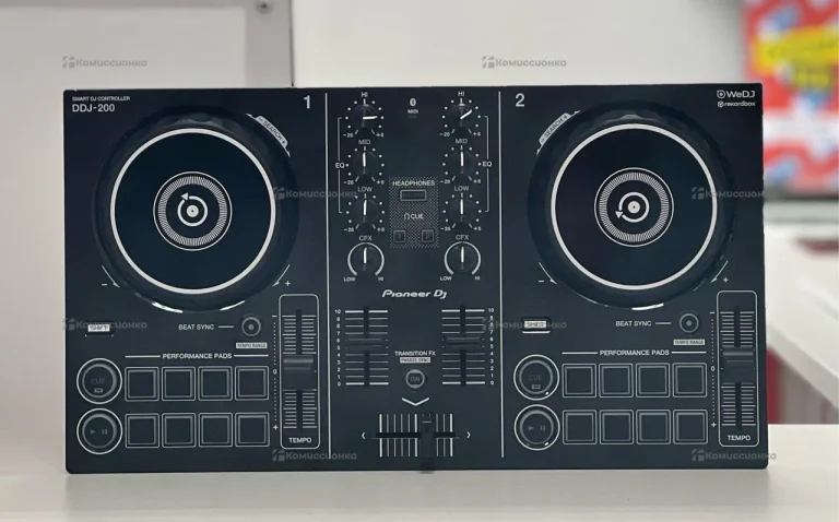 DJ контроллер Pioneer DJJ-200