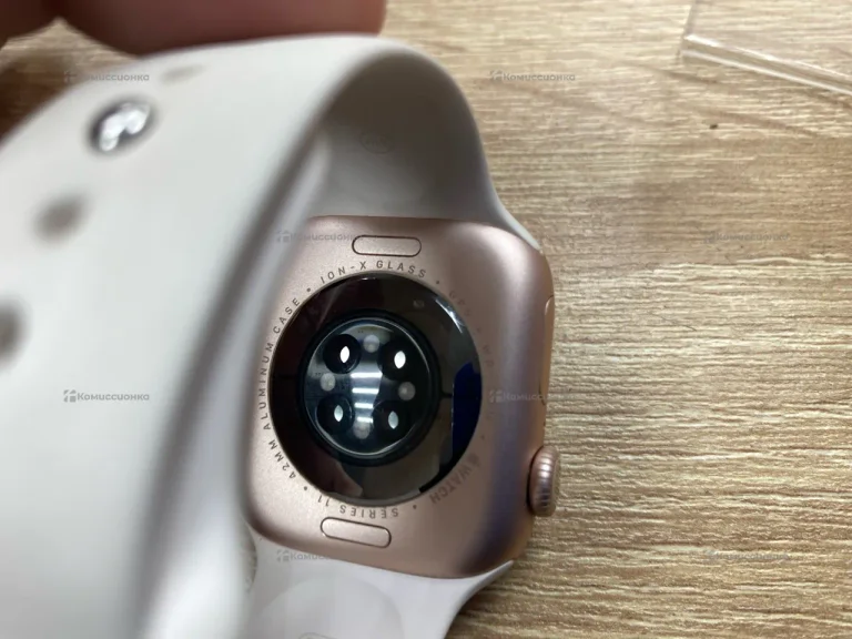 Apple Watch Series 11 42mm Rose Gold