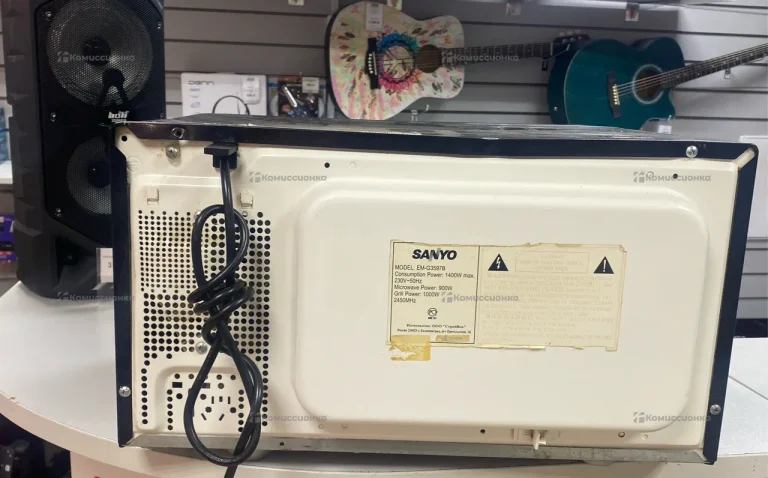 Микроволновая печь  Sanyo em-g3597B