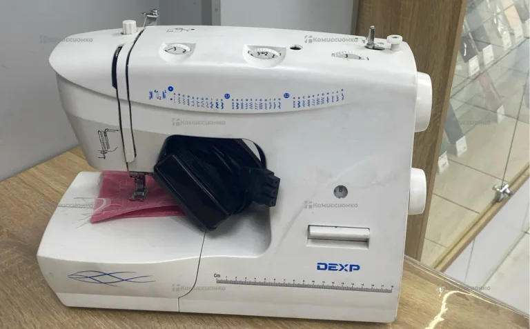 Швейная машина  DEXP SM-3500W