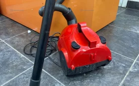 Купить Пылесос  Scarlett 1400W б/у , в Красноярск Цена:1190рублей