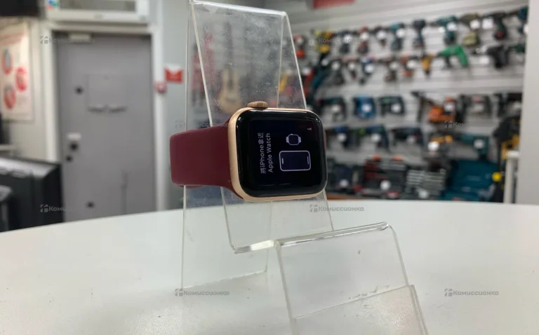 Часы  Apple Watch SE