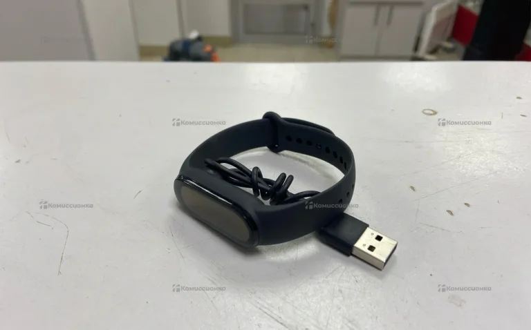 Часы  Mi band