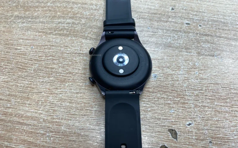 Часы  Amazefit GTR 3