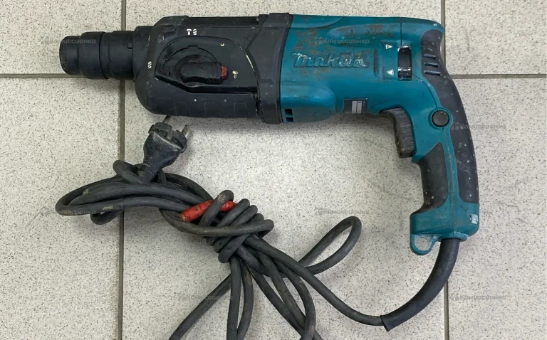 Перфоратор makita HR2470