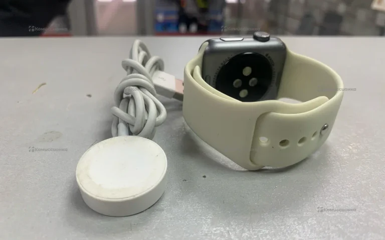 Часы  Apple Watch 3 42mm