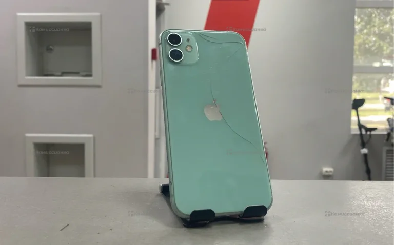 Apple iPhone 11 4/64 ГБ