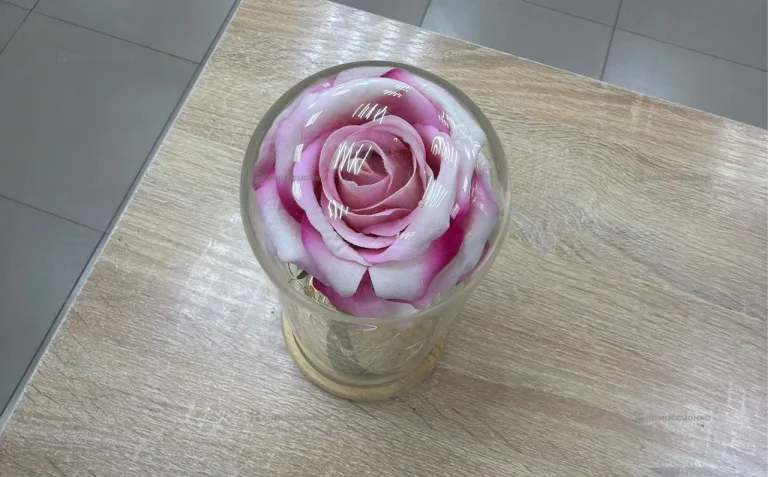 Роза с подсветкой