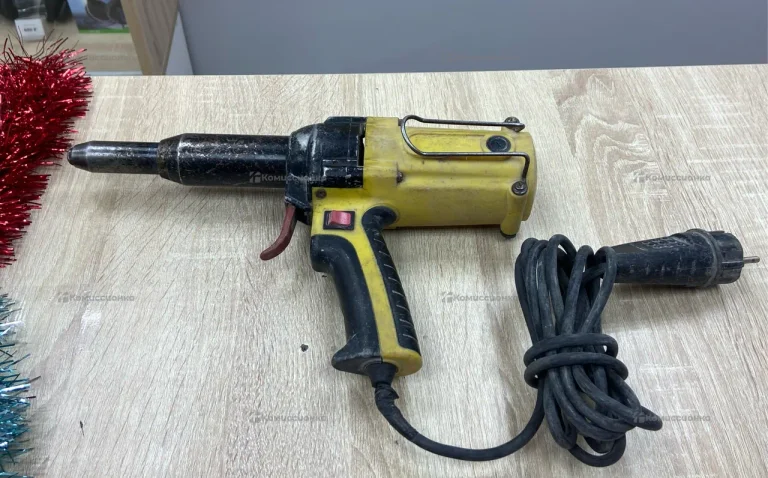 Электрический заклепочник Absolut SKytools SK1008