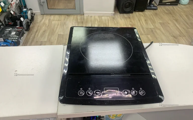 Индукционная плита Centek CT1518