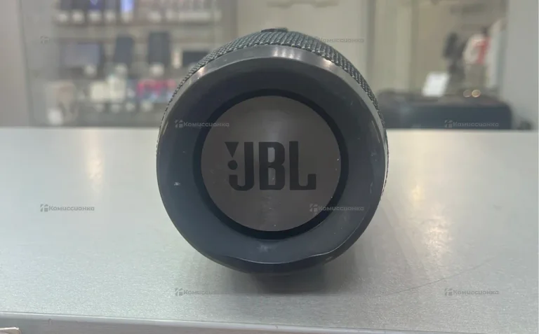 Колонка  JBL charge 3