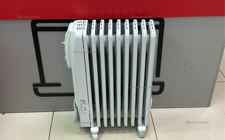 Масляный радиатор DeLonghi KR730920