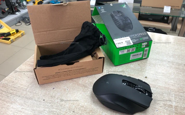 Мышь  Razer Naga V2 Hyperspeed