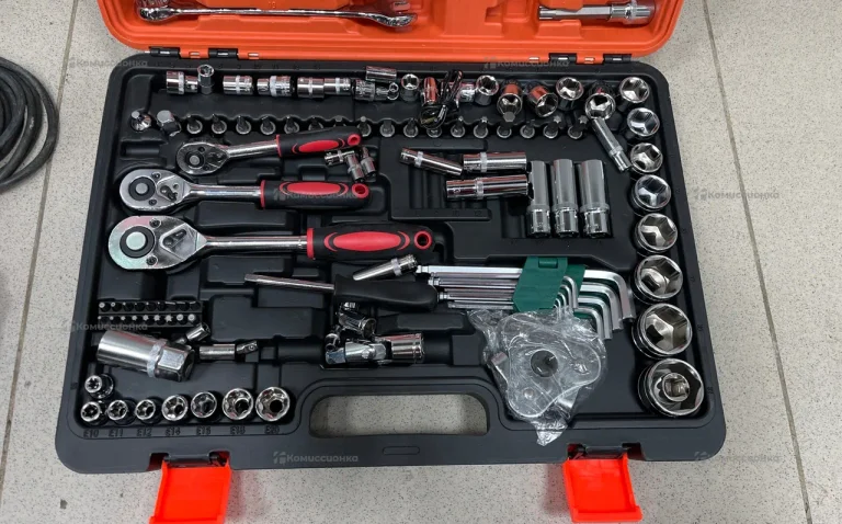 ящик инструментов 121 предмет