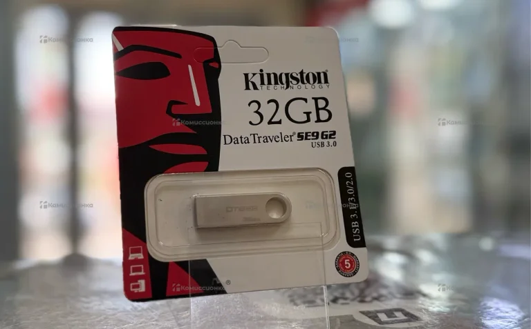 Флешка Kingston 32GB