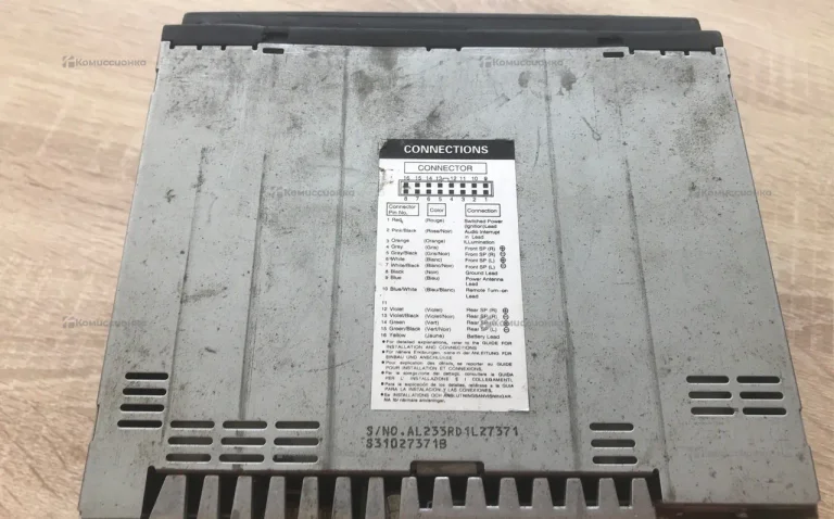 Автомагнитола  Alpine cde-w233r