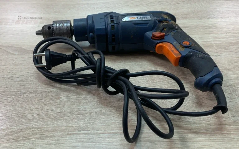 Дрель Dexter pc650id