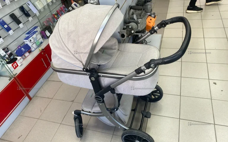 Коляска Luxmom