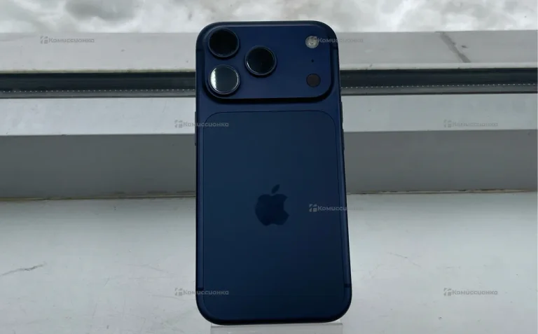 Apple iPhone 17 Pro 8/256 ГБ