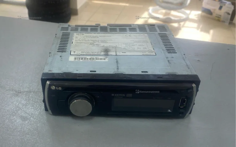 Автомагнитола  LG