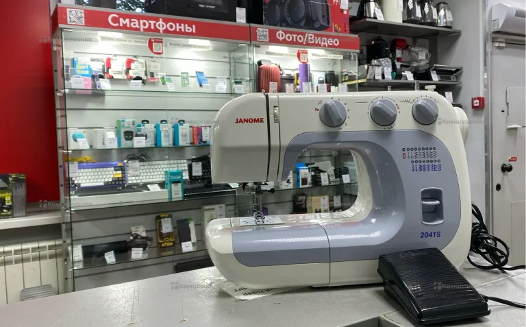 Швейная машина  JANOME 2041S
