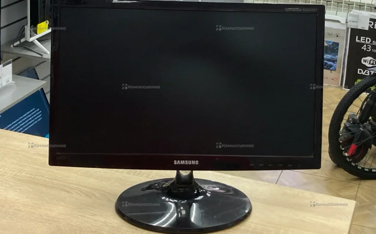 Монитор Samsung