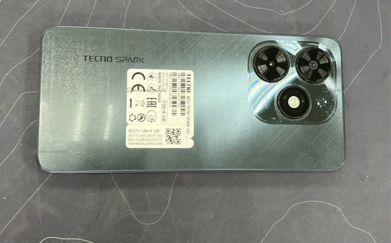 Tecno Spark 20C 4/128 ГБ