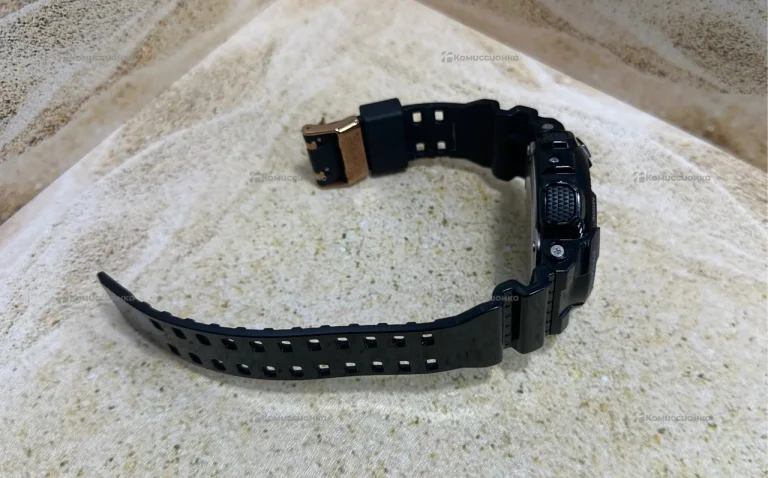 Часы Casio G-SHOCK GA-110MMC