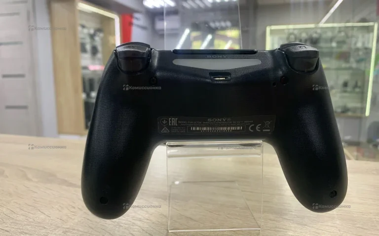 Геймпад PlayStation 4